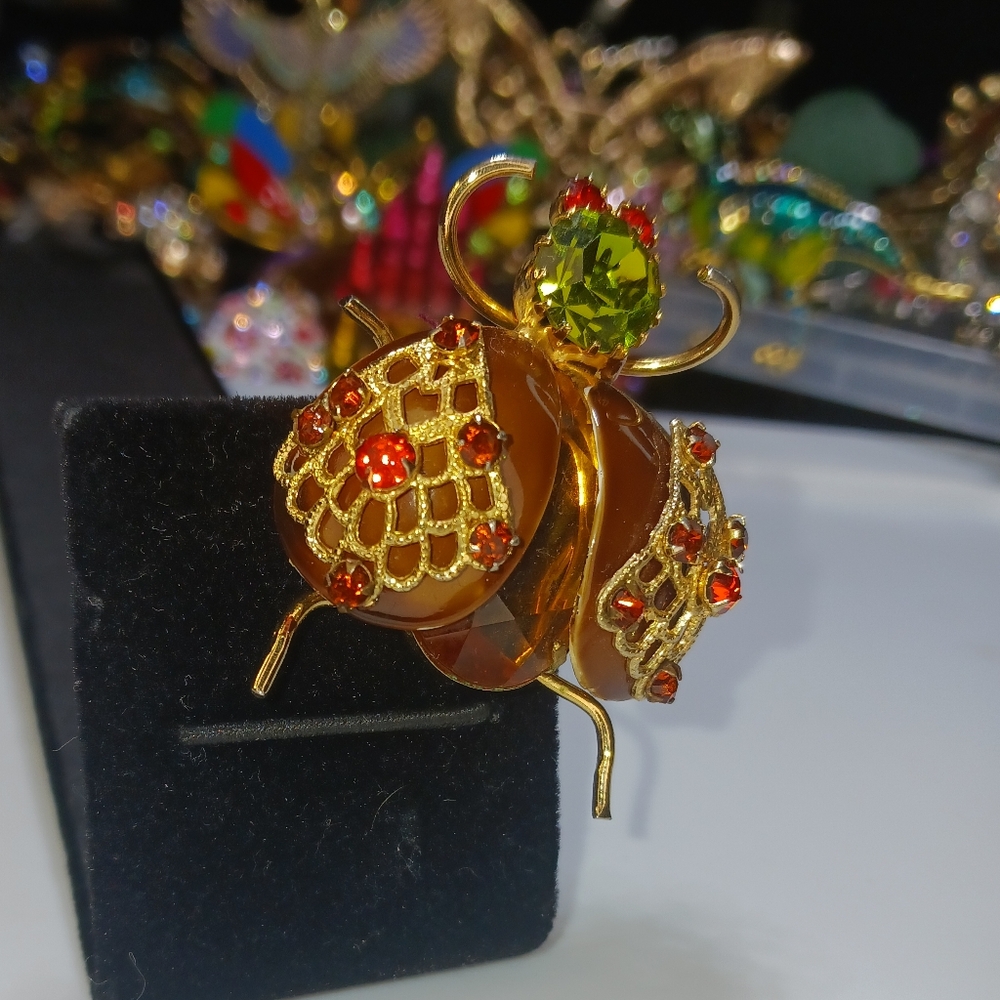 Vintage Insect Beetle Bug Rhinestone Brooch Pin Glass - Picture 6 of 16